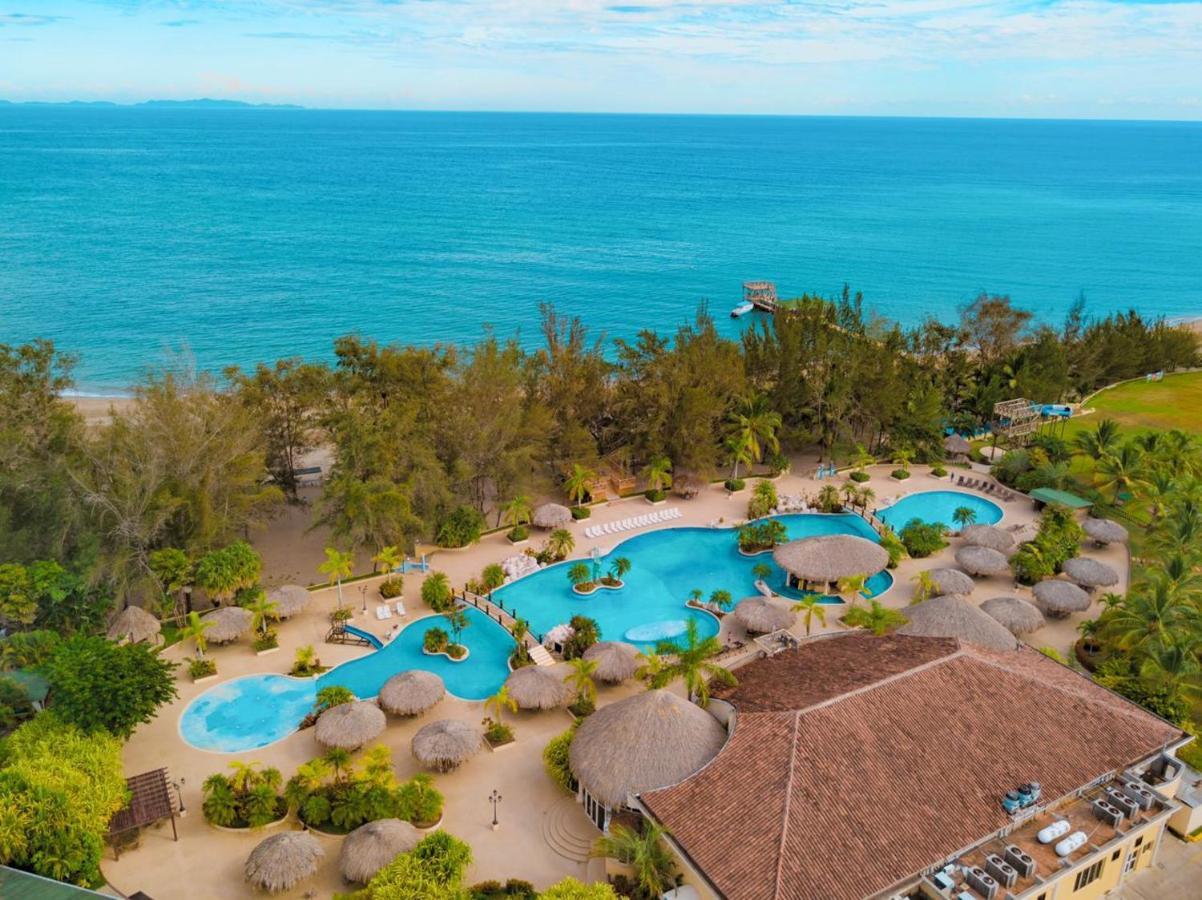 La Ensenada Beach Resort テラ エクステリア 写真