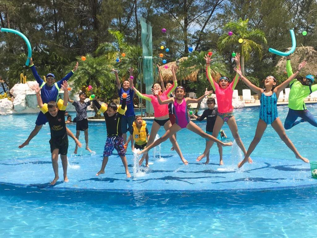 La Ensenada Beach Resort テラ エクステリア 写真