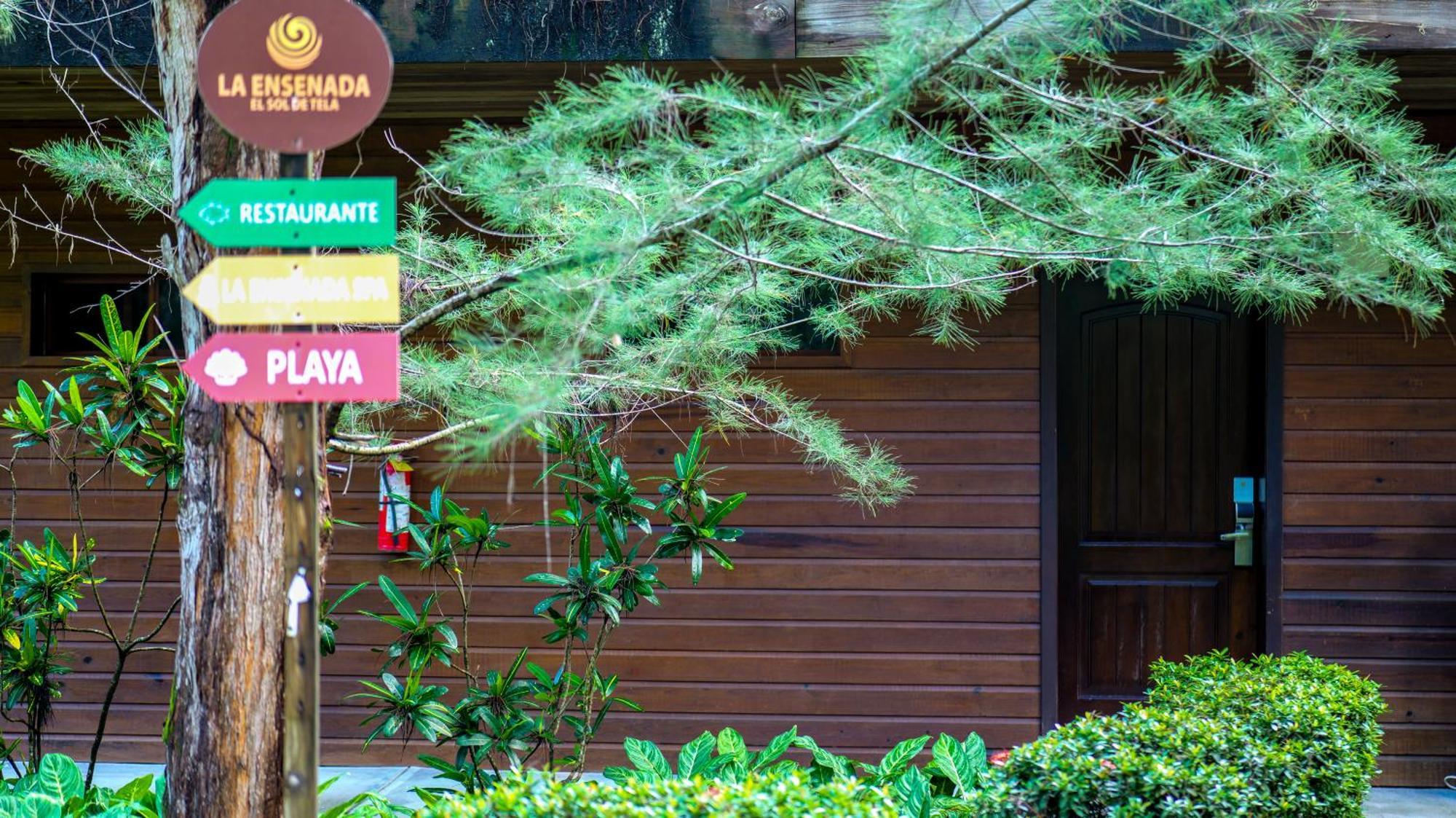 La Ensenada Beach Resort テラ エクステリア 写真