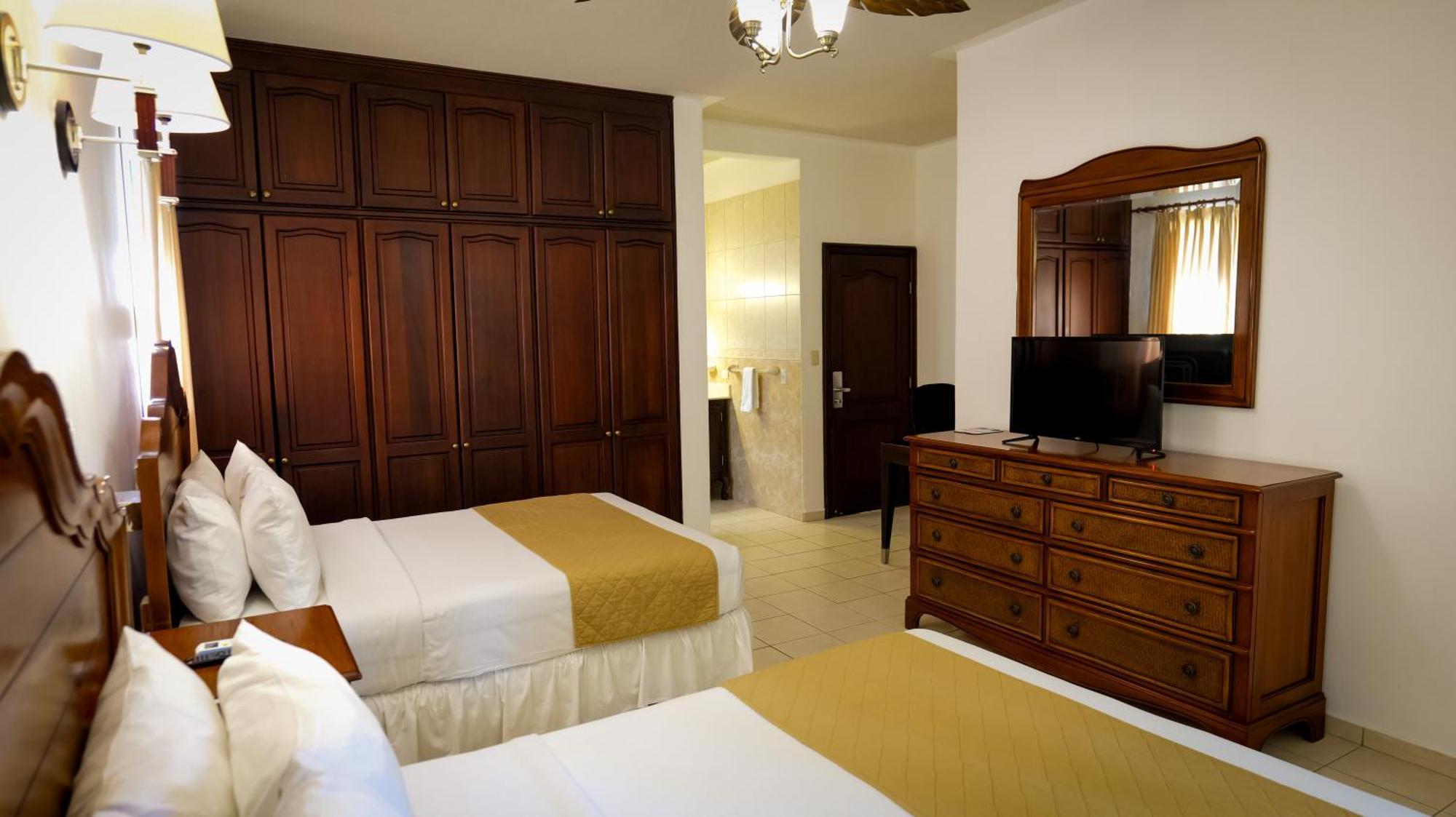 La Ensenada Beach Resort テラ エクステリア 写真